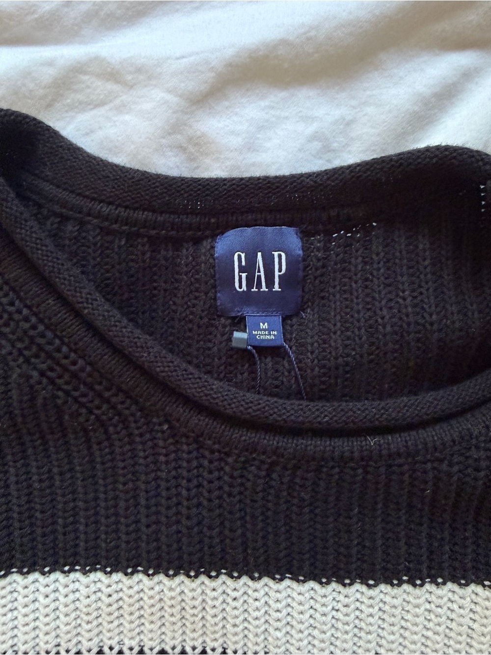 GAP Black and White Wide-Stripe Crew Sweater - Picture 2 of 3